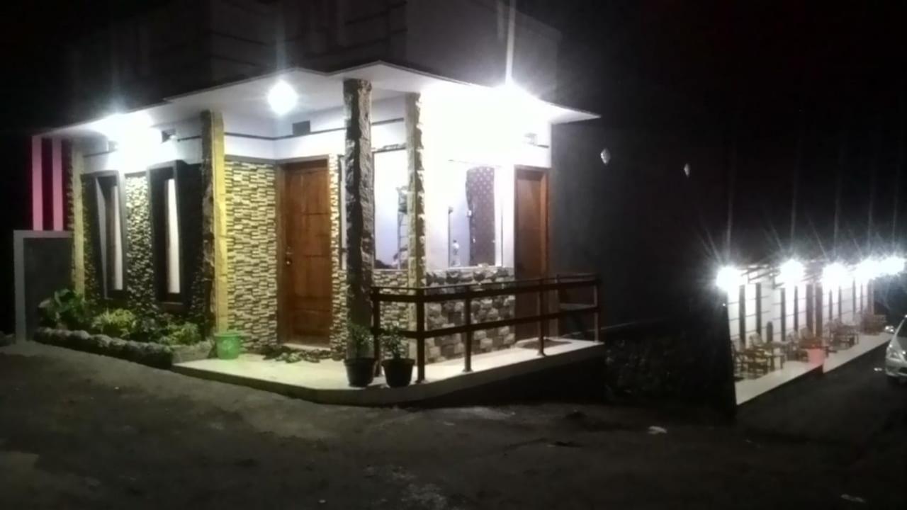 Mentigen Homestay Ngadisari Exterior foto